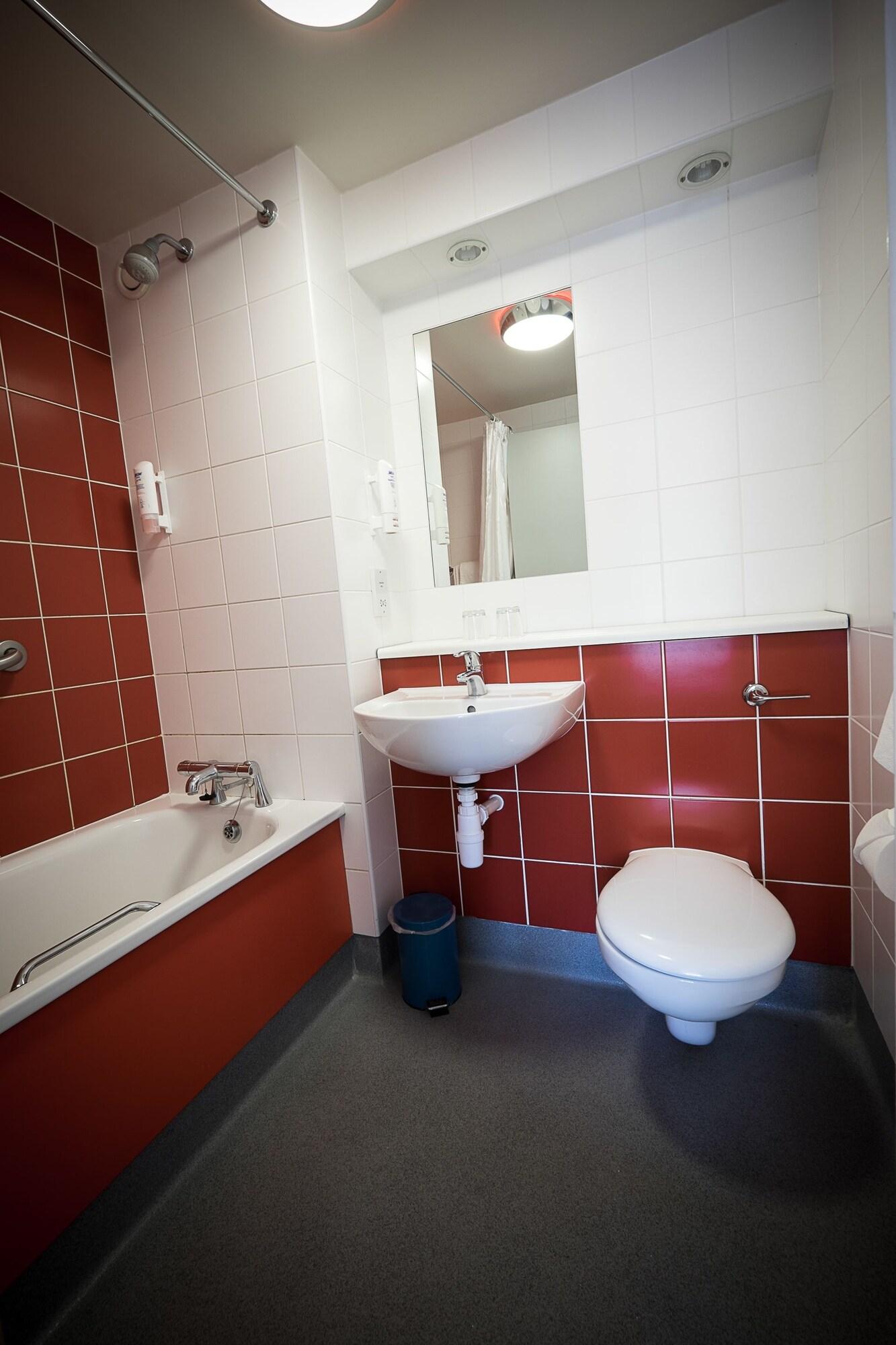 Travelodge Limerick Junction Exteriör bild