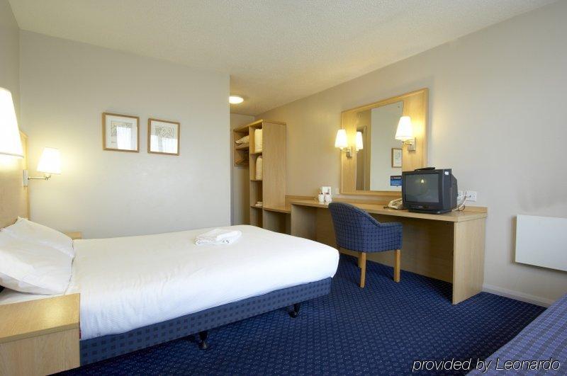 Travelodge Limerick Junction Exteriör bild