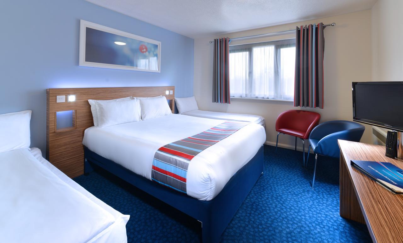 Travelodge Limerick Junction Exteriör bild