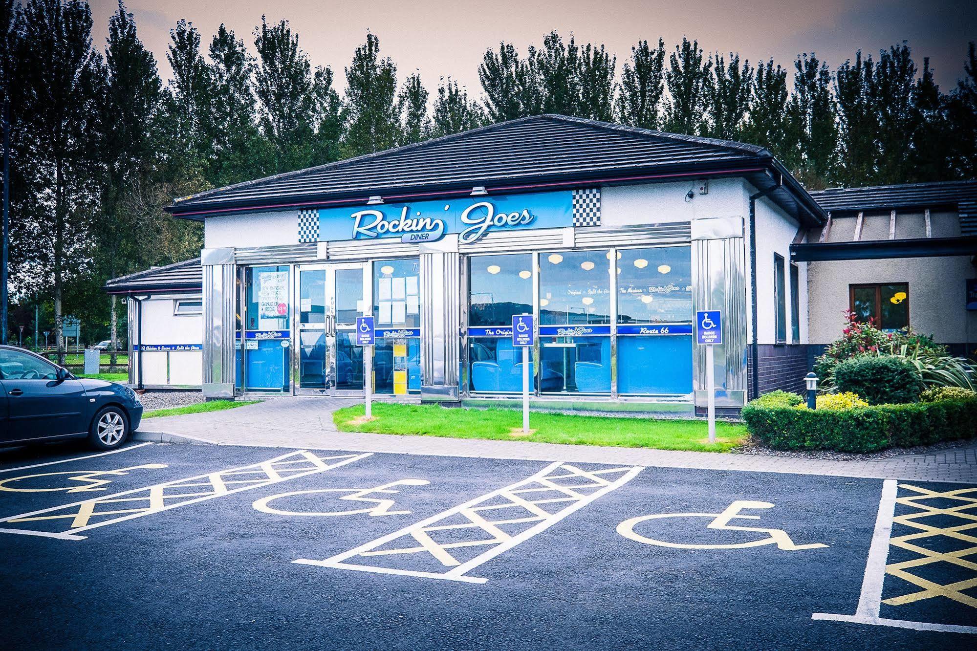 Travelodge Limerick Junction Exteriör bild